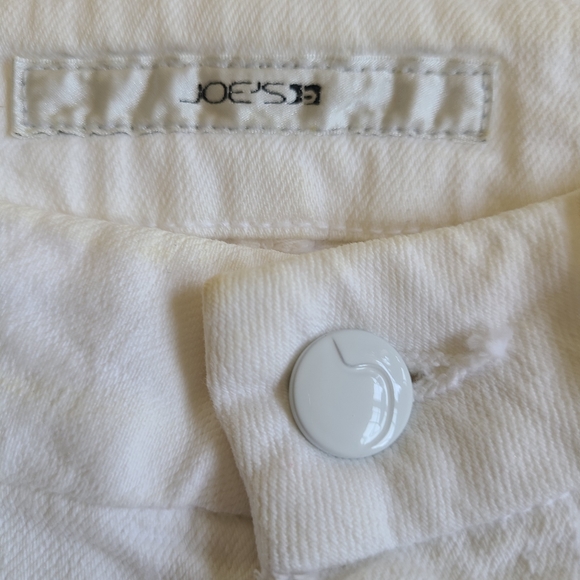 Joe's Classic Woman's White High Waisted Wide Leg  Flare Summer Jeans, Size 24 - Picture 9 of 16